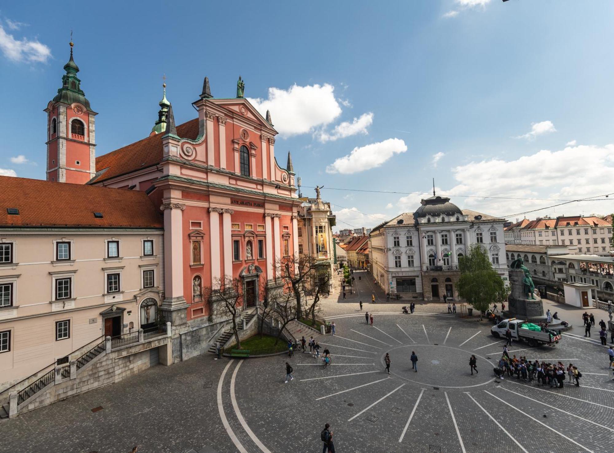 Triple Bridge Ljubljana Apartman Kültér fotó